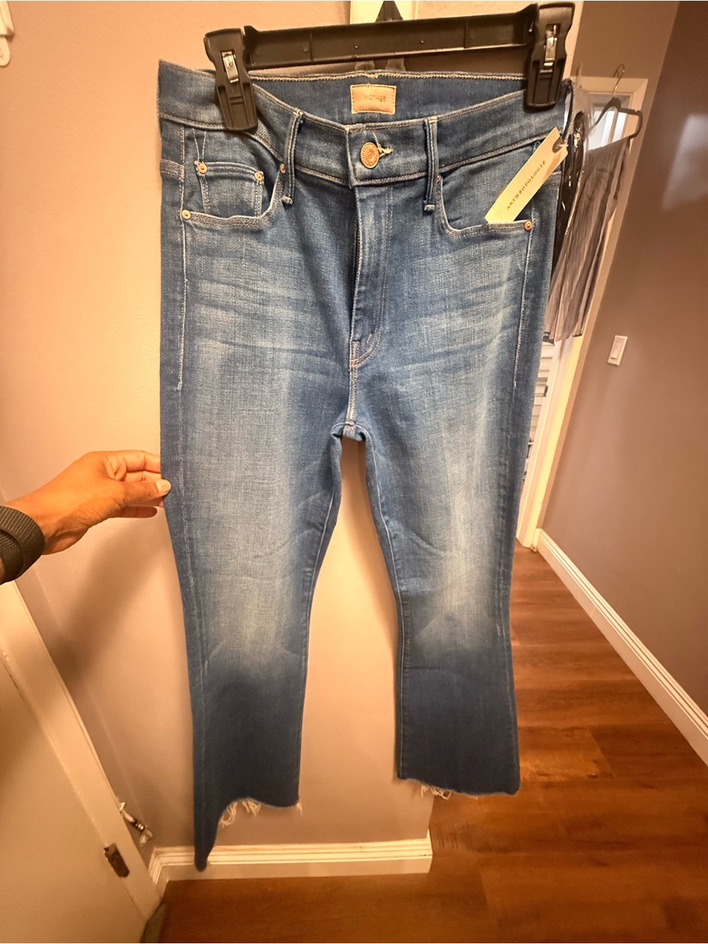 MOTHER Women's Cropped Ankle Jeans in Medium Blue Wash